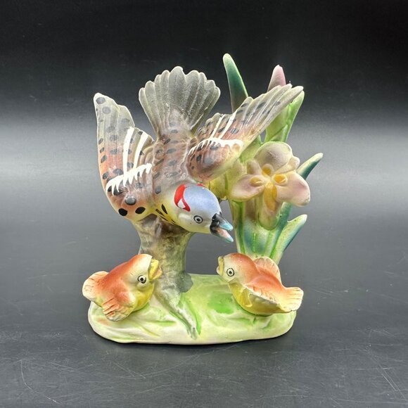 Vintage Flicker Bird Figurine Victoria Ceramics Japan Flowers Mid Century - Picture 1 of 10
